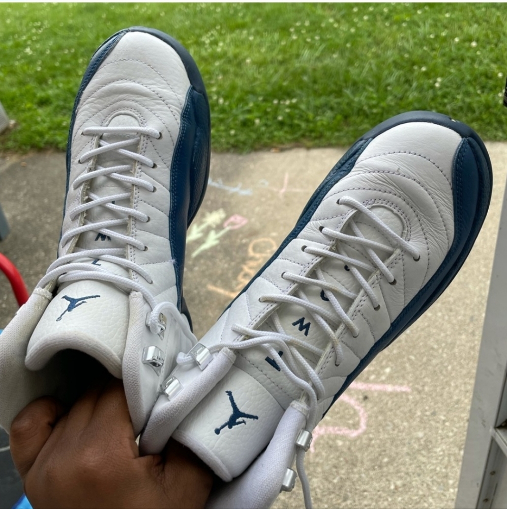 Jordan Shoes - Picture 3 of 4